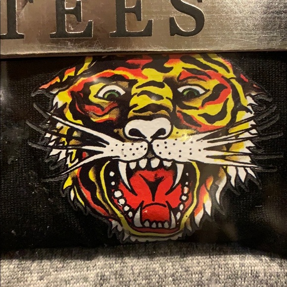 Ed Hardy modal v-neck tees 3pack NWT - Picture 3 of 7